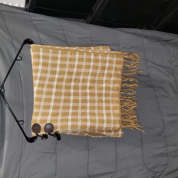 Oeillet sensible elegance M 2 button shawl - Picture 4 of 4